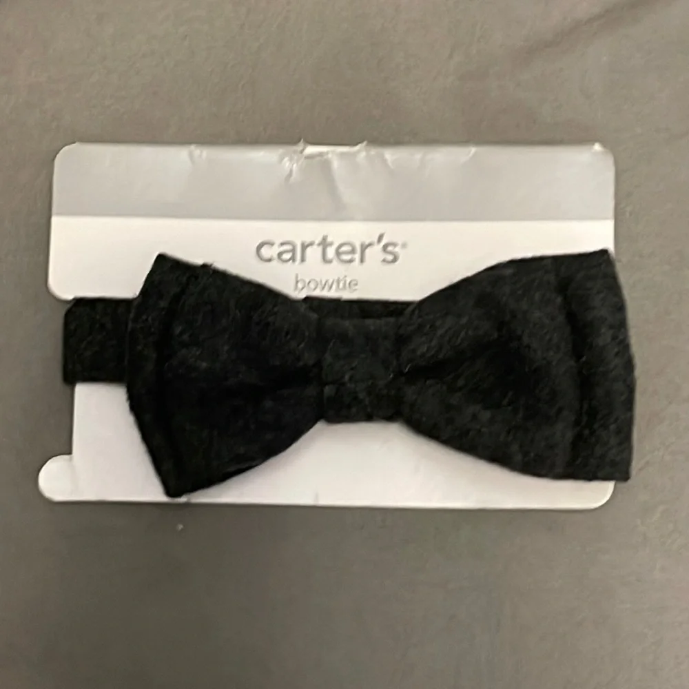 CARTER’S Gray Bowtie Adjustable with velcro closure